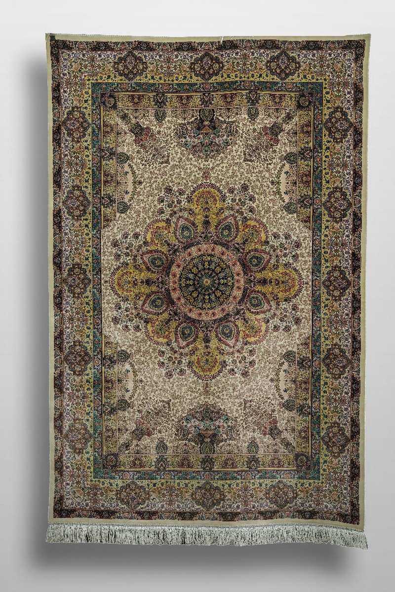 Ivory Central Medallion Silk Rug