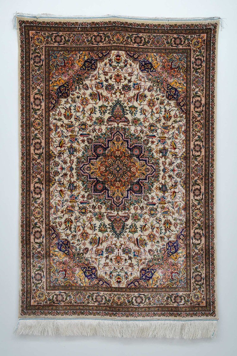 Ivory Garden Medallion Silk Rug