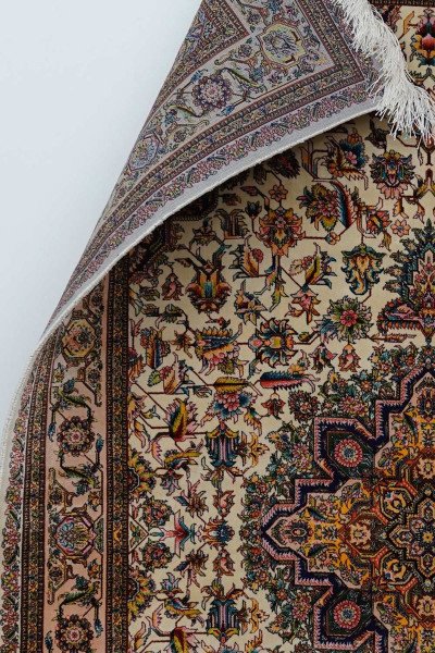 Ivory Garden Medallion Silk Rug — 4