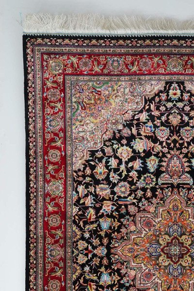 Regal Black Medallion Silk Rug — 4